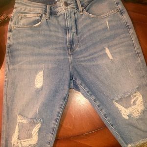 Good American Bermuda 8/29